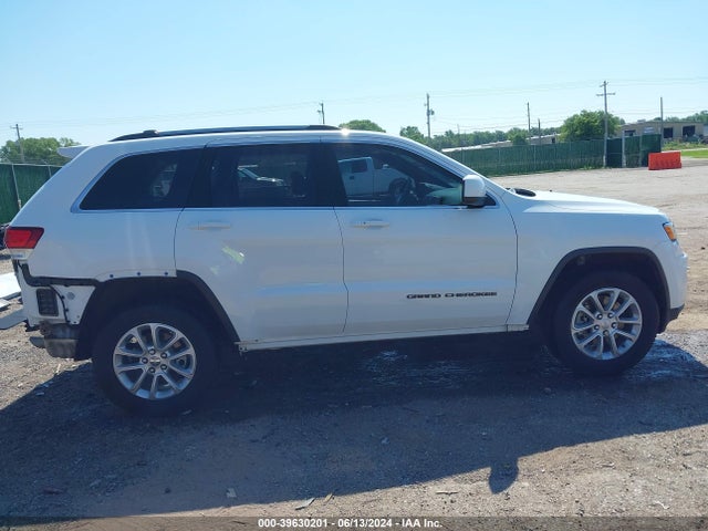 1C4RJFAG0MC779438 Jeep Grand Cherokee Laredo E 4x4