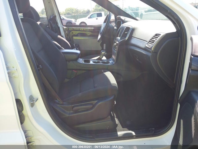 1C4RJFAG0MC779438 Jeep Grand Cherokee Laredo E 4x4