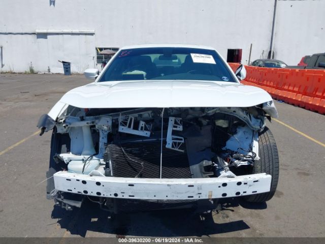 2C3CDXBG7KH724808 Dodge Charger Sxt Rwd