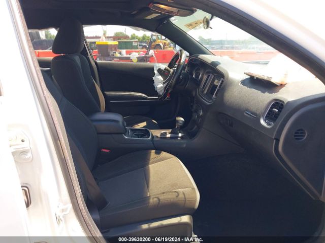 2C3CDXBG7KH724808 Dodge Charger Sxt Rwd