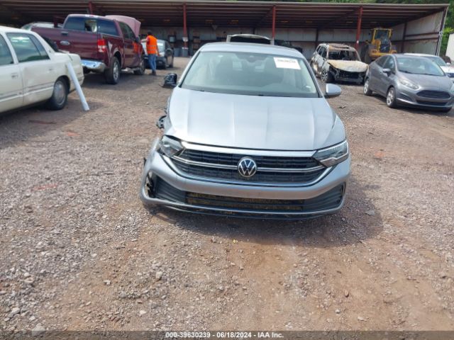 3VWEM7BUXRM005796 Volkswagen Jetta 1.5t Se