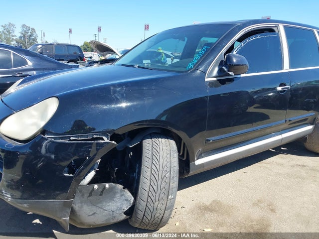 2004 PORSCHE CAYENNE WP1AB29P04LA74063 Photo 5