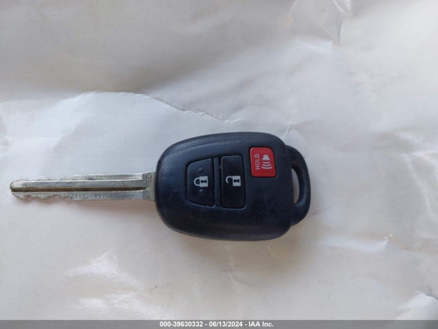 Toyota RAV4 LE 2016 2T3ZFREV8GW308733 Image 11