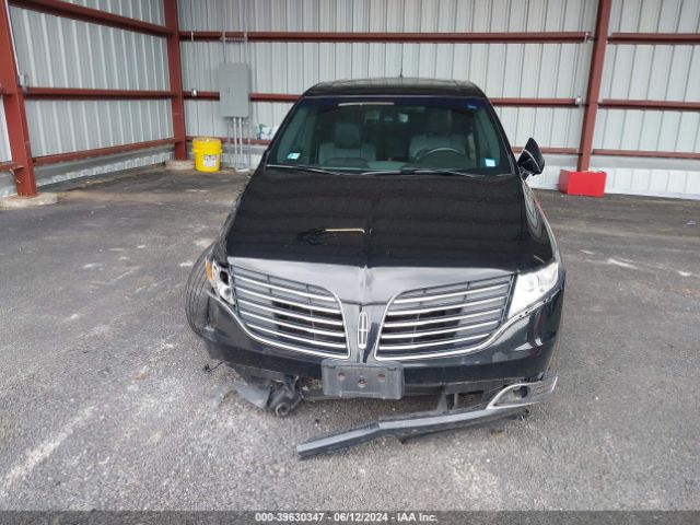 2LMHJ5NK9JBL01180 Lincoln Mkt Livery