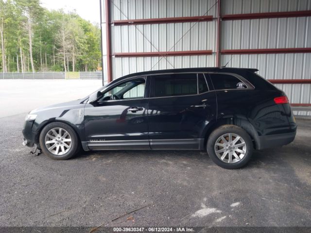 2LMHJ5NK9JBL01180 Lincoln Mkt Livery