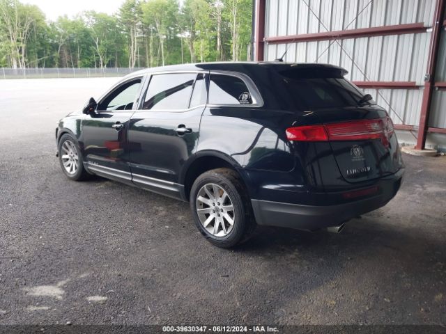 2LMHJ5NK9JBL01180 Lincoln Mkt Livery