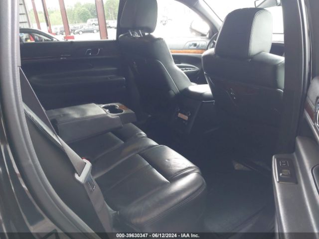 2LMHJ5NK9JBL01180 Lincoln Mkt Livery