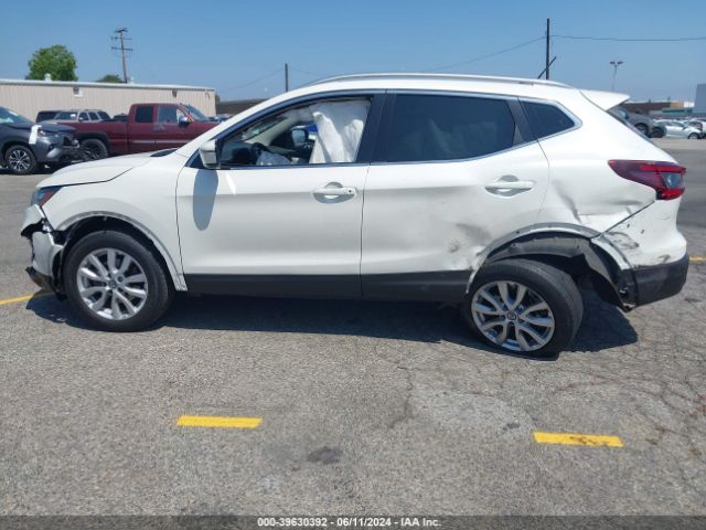 JN1BJ1BV9NW344115 Nissan Rogue Sport Sv Fwd Xtronic Cvt