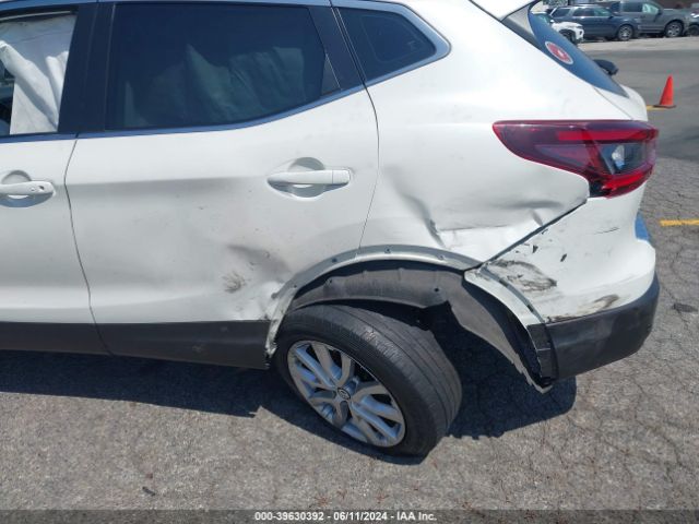 JN1BJ1BV9NW344115 Nissan Rogue Sport Sv Fwd Xtronic Cvt