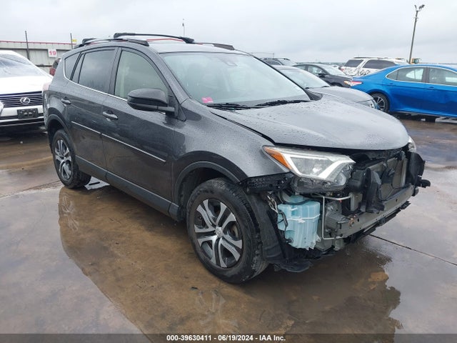 Toyota RAV4 LE 2017 JTMZFREV0HJ716658 main image