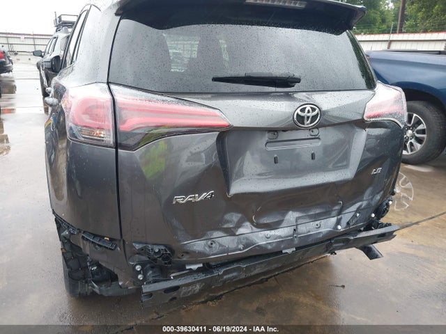 Toyota RAV4 LE 2017 JTMZFREV0HJ716658 Image 18