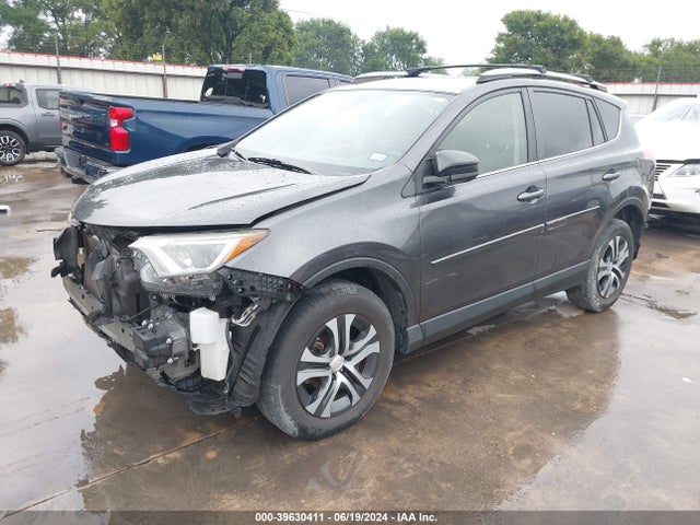 Toyota RAV4 LE 2017 JTMZFREV0HJ716658 Image 2