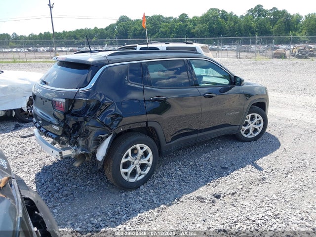 3C4NJDBN7RT111017 Jeep Compass Latitude 4x4