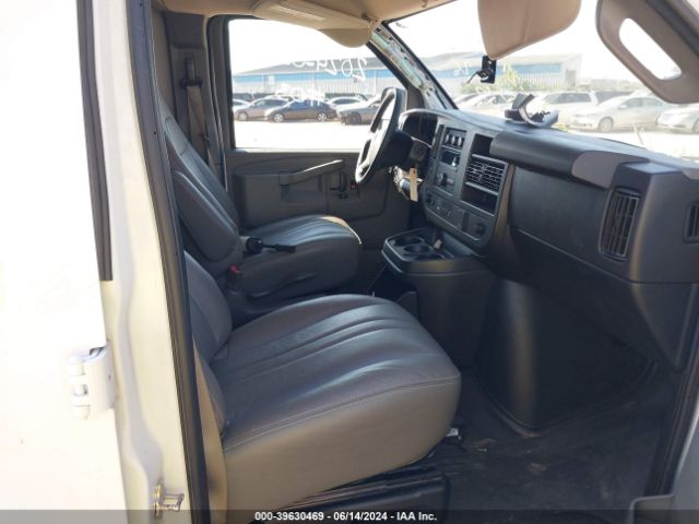 1GCZGGFG9K1174582 Chevrolet Express 3500 Work Van