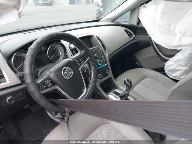 1G4PP5SK8G4152998 Buick Verano