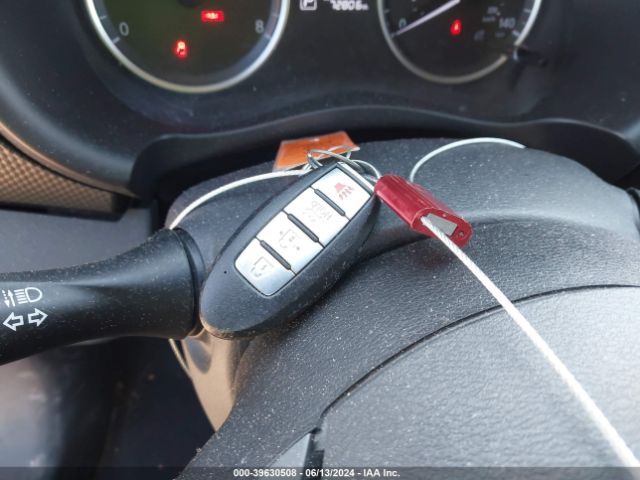 3N1CP5CU4KL527052 Nissan KICKS S