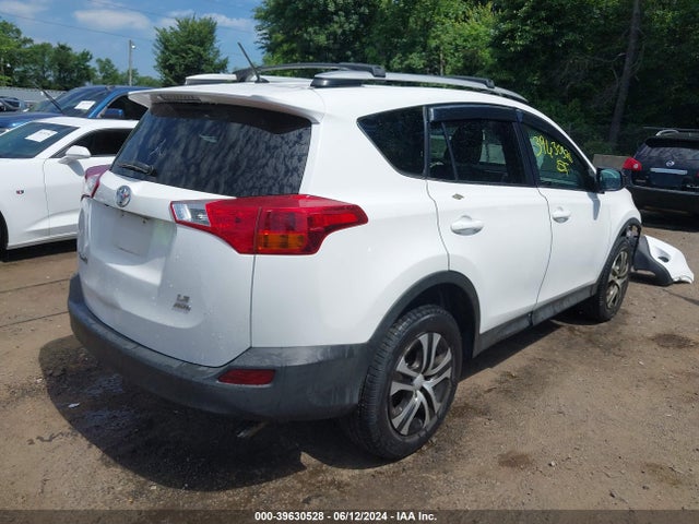 Toyota RAV4 LE 2015 2T3BFREV5FW245560 Image 4