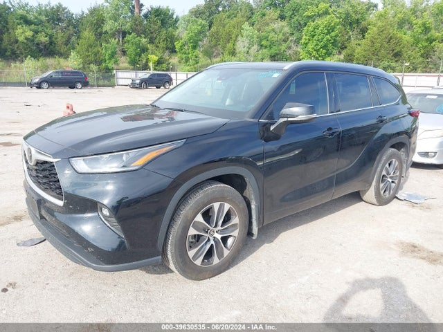 Toyota Highlander Xle 2021 5TDGZRAH5MS521845 Image 2