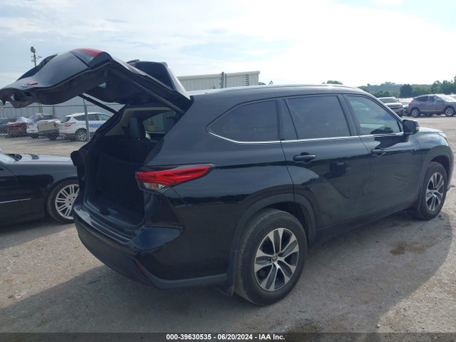 Toyota Highlander Xle 2021 5TDGZRAH5MS521845 Image 4