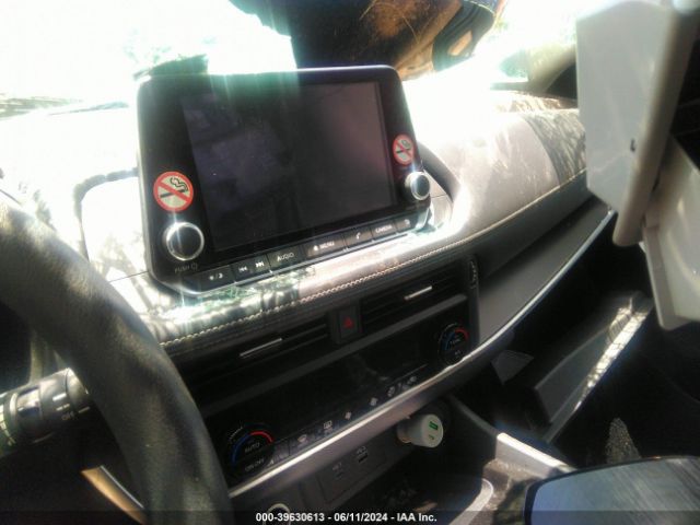 JN8BT3BA0PW406797 Nissan Rogue Sv Fwd