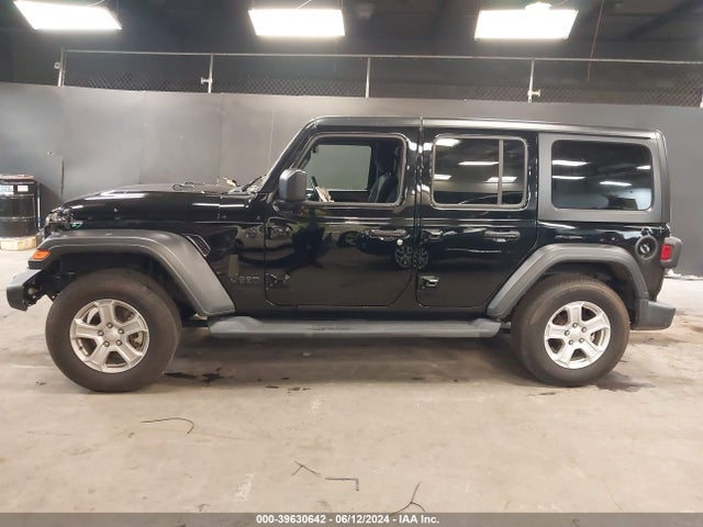 1C4HJXDG2MW832359 Jeep Wrangler Unlimited Sport S 4x4