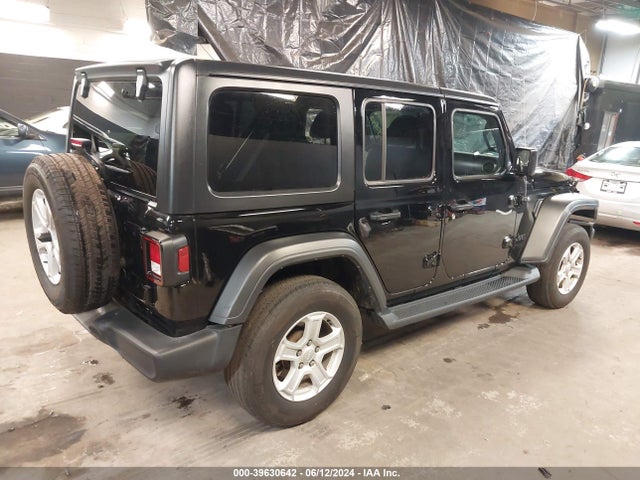 1C4HJXDG2MW832359 Jeep Wrangler Unlimited Sport S 4x4