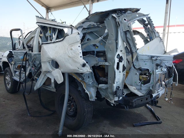 Toyota 4runner Sr5 Premium 2022 JTENU5JR6N6012433 Image 3