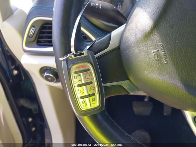 2C4RC1BG8MR561833 Chrysler Pacifica Touring L