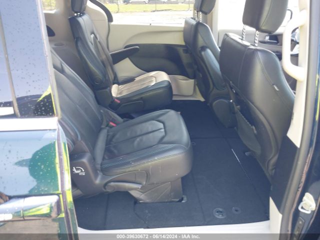 2C4RC1BG8MR561833 Chrysler Pacifica Touring L