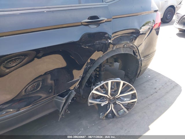 3VV1B7AX2MM002727 Volkswagen Tiguan 2.0t S