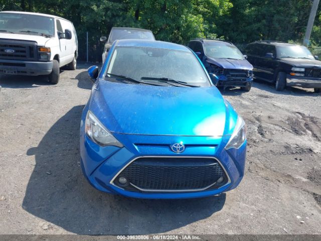 3MYDLBYV8KY515357 Toyota YARIS LE