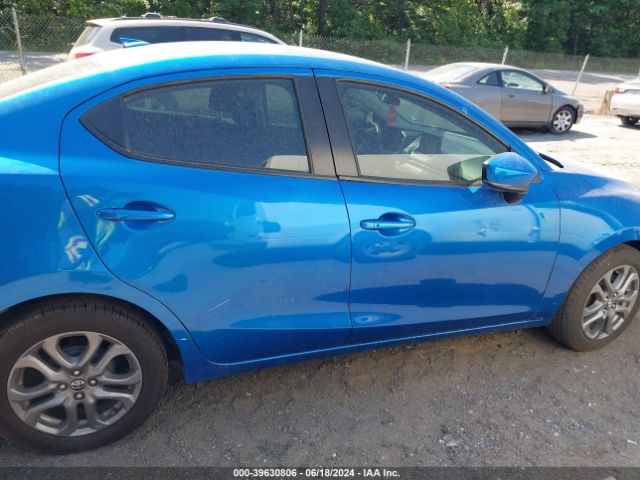 3MYDLBYV8KY515357 Toyota YARIS LE