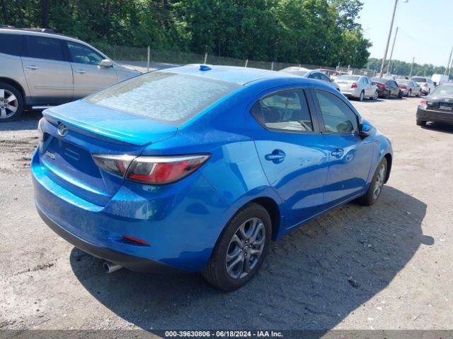 3MYDLBYV8KY515357 Toyota YARIS LE