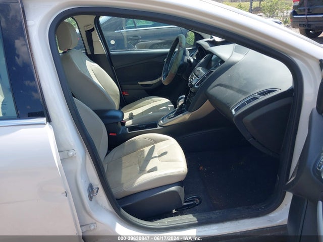 Ford Focus Titanium 2016 1FADP3N26GL299629 Image 5