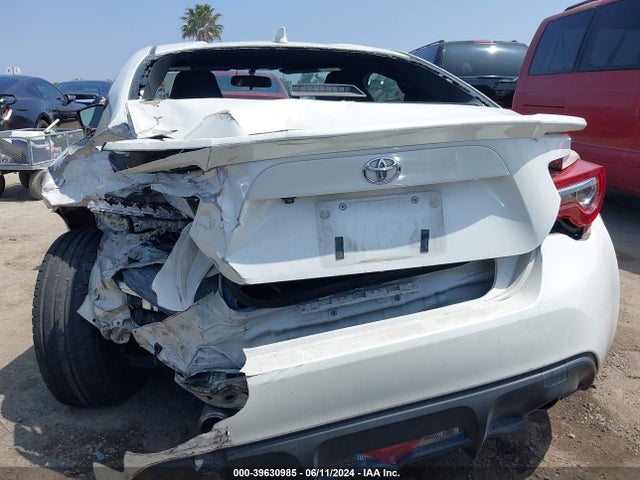 Toyota 86 2017 JF1ZNAA19H8702763 Image 16