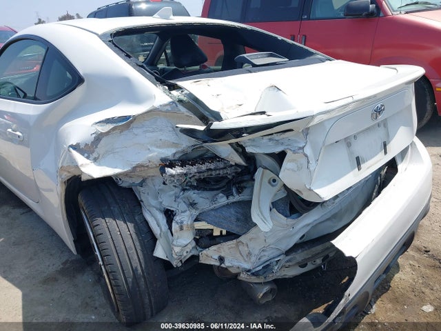 Toyota 86 2017 JF1ZNAA19H8702763 Image 6