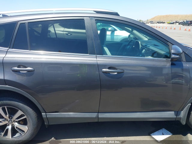 Toyota Rav4 Xle 2017 2T3RFREV1HW556193 Image 13