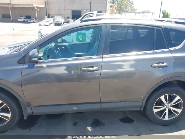 Toyota Rav4 Xle 2017 2T3RFREV1HW556193 Image 14