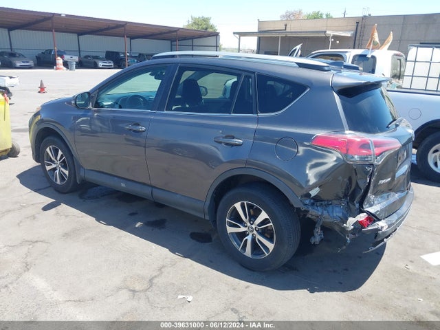 Toyota Rav4 Xle 2017 2T3RFREV1HW556193 Image 3