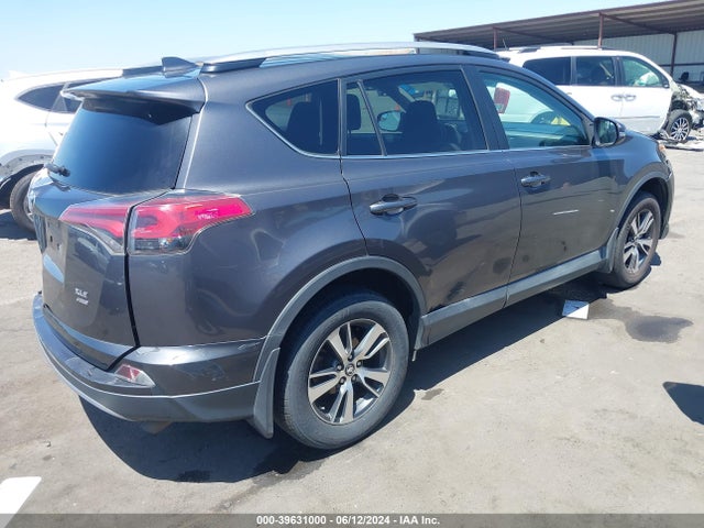 Toyota Rav4 Xle 2017 2T3RFREV1HW556193 Image 4