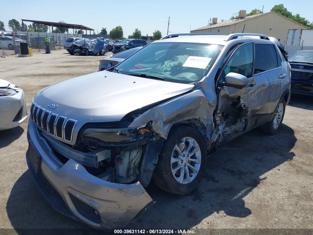 1C4PJLCB2KD122820 Jeep Cherokee Latitude Fwd