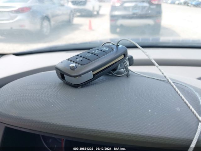 5NPLL4AG3NH061764 Hyundai ELANTRA SE