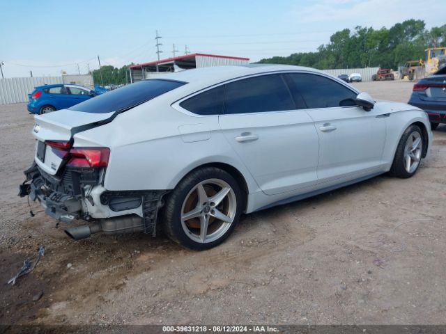 WAUENCF51JA055819 Audi A5 2.0t Premium
