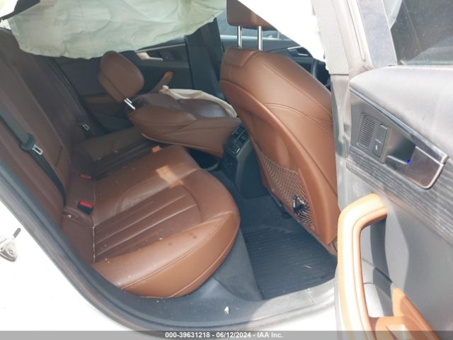 WAUENCF51JA055819 Audi A5 2.0t Premium