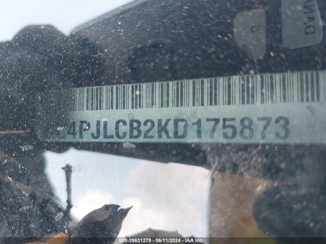 1C4PJLCB2KD175873 Jeep Cherokee Latitude Fwd