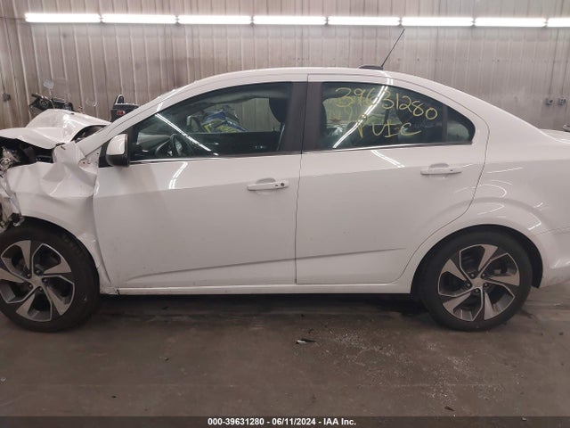 Chevrolet Sonic Premier Auto 2018 1G1JF5SB3J4107819 Image 15