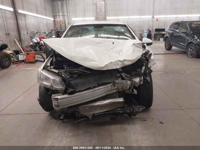 Chevrolet Sonic Premier Auto 2018 1G1JF5SB3J4107819 Image 6