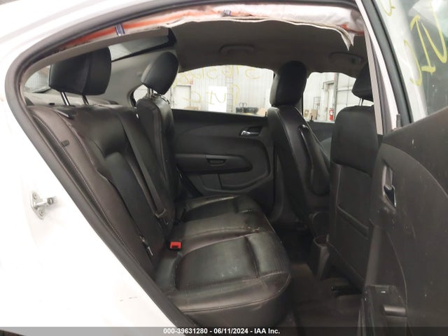 Chevrolet Sonic Premier Auto 2018 1G1JF5SB3J4107819 Image 8