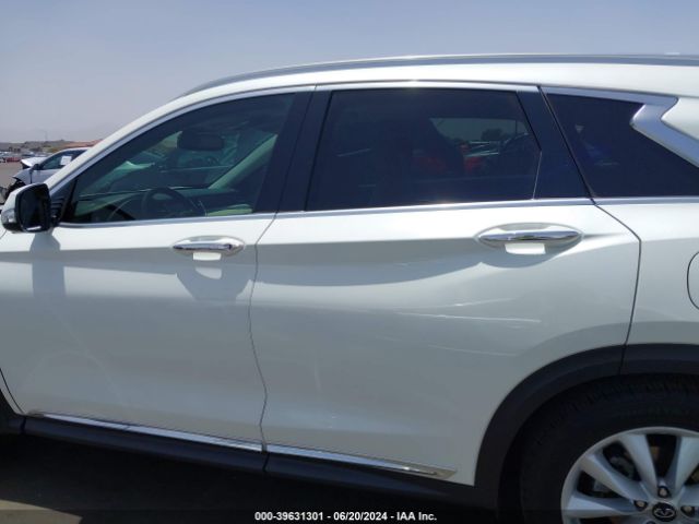 3PCAJ5M36KF126967 Infiniti Qx50 Essential