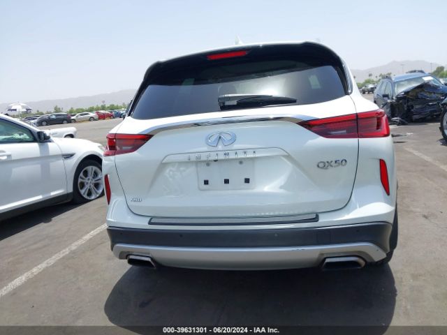3PCAJ5M36KF126967 Infiniti Qx50 Essential